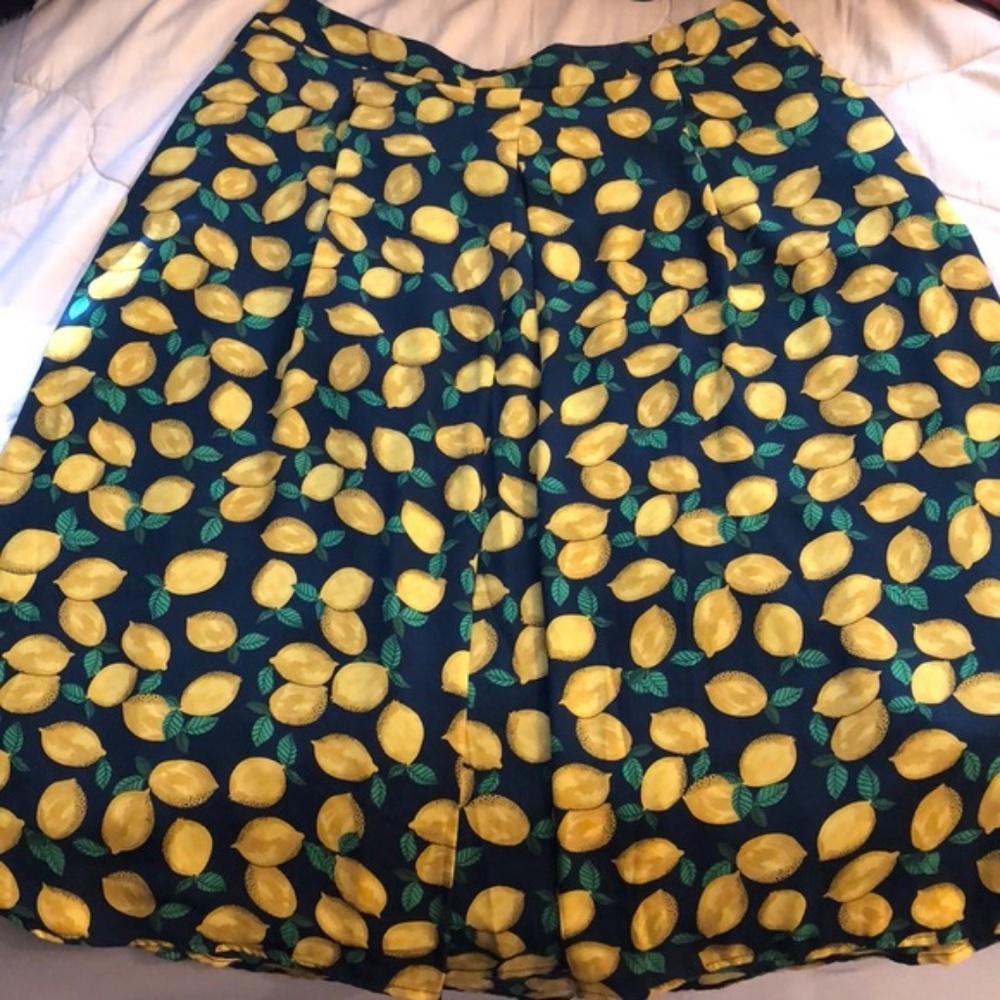 NWT Lemon Print High Wasted Midi Skirt